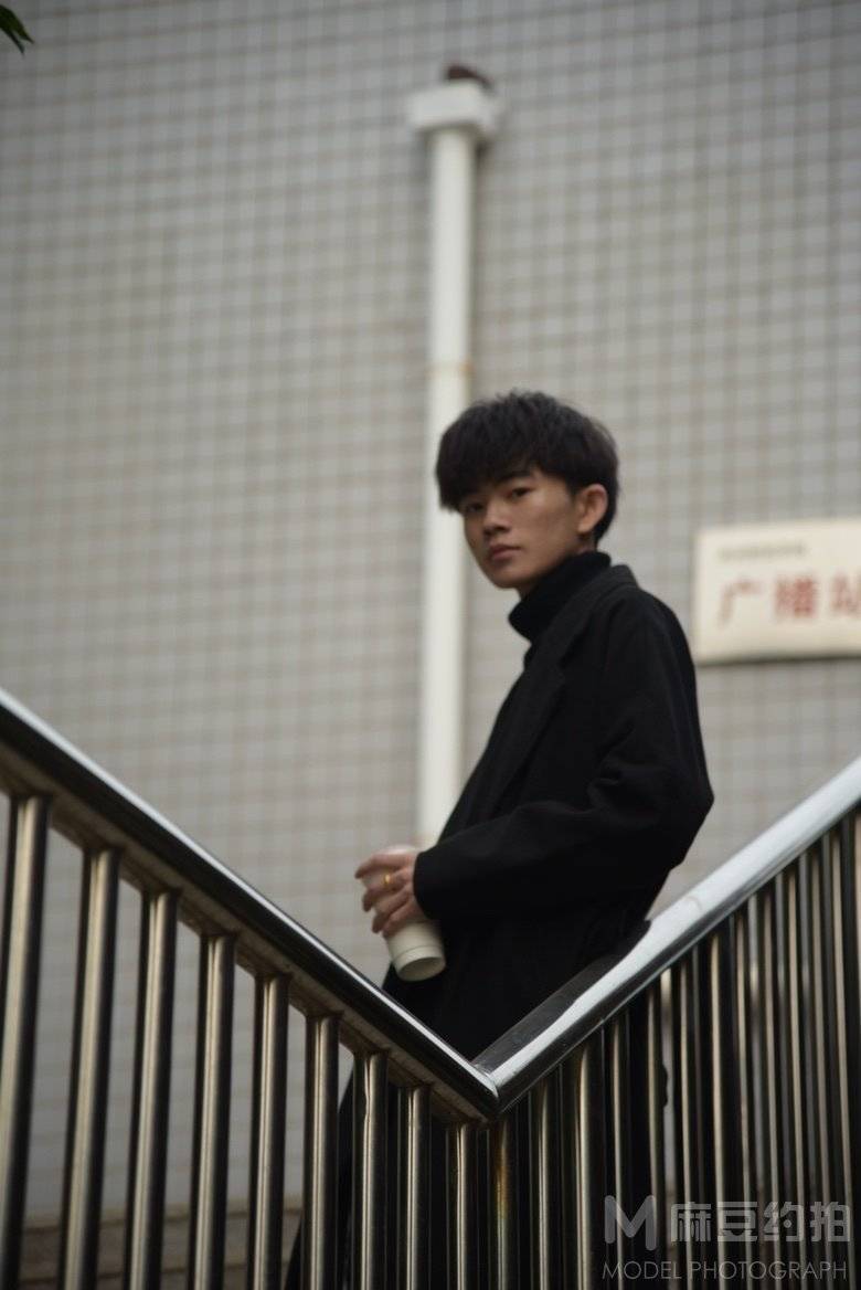 黑白模特