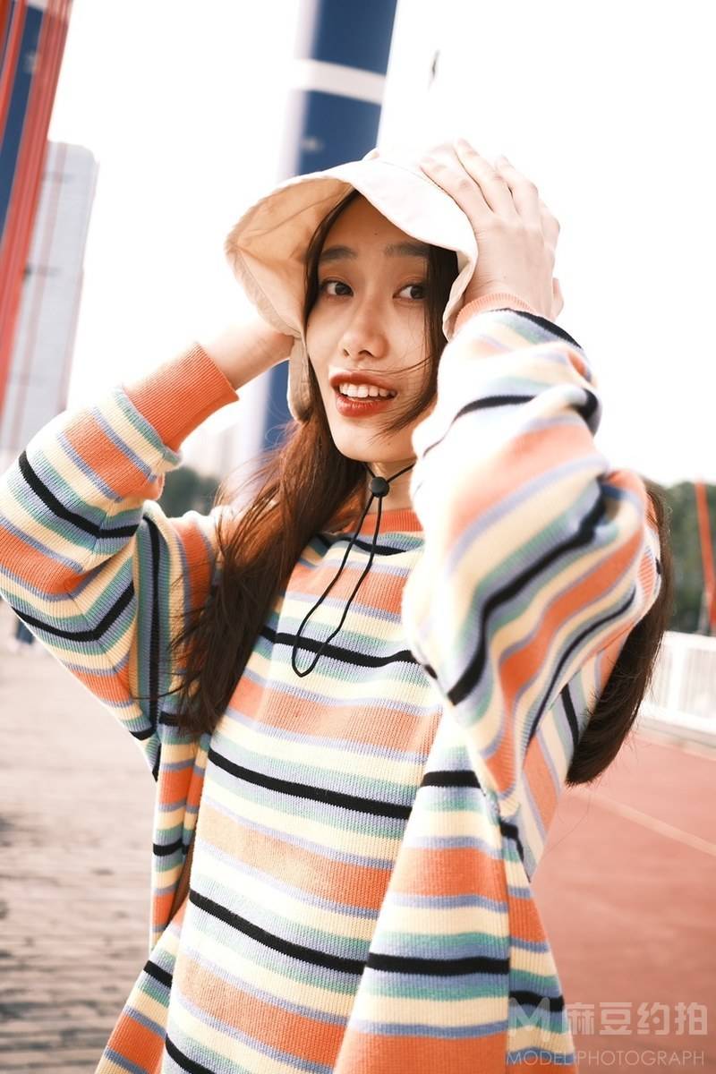 黑白模特