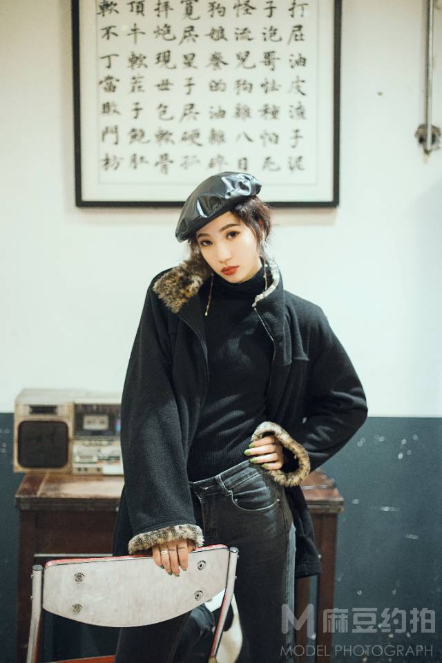 情绪模特