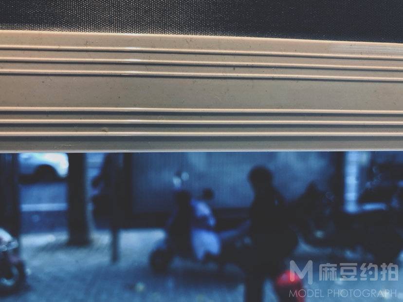 黑白模特