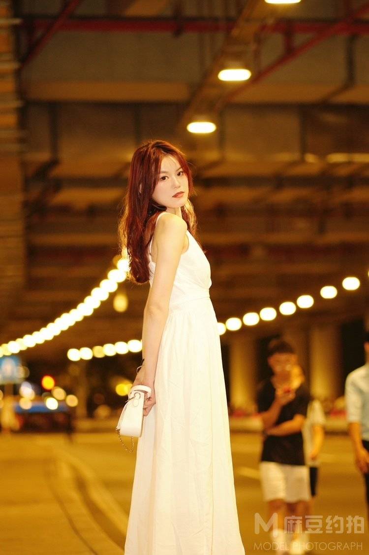 夜景模特