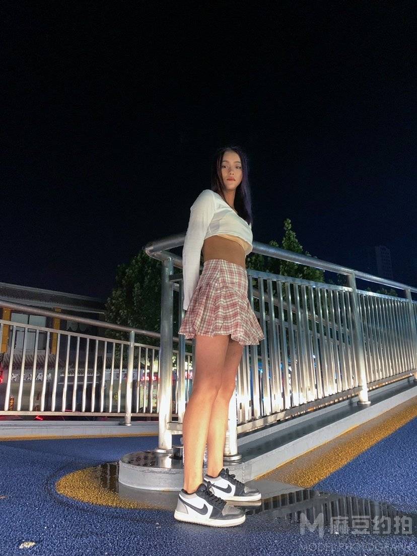 黑白模特