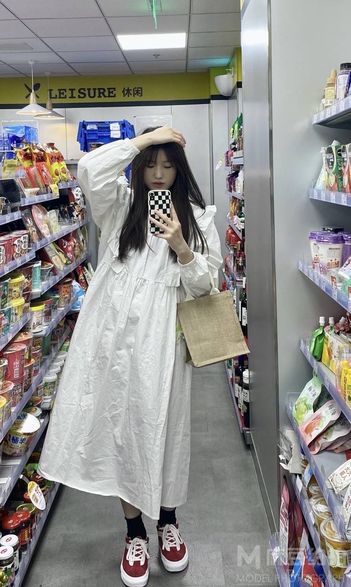 校园模特