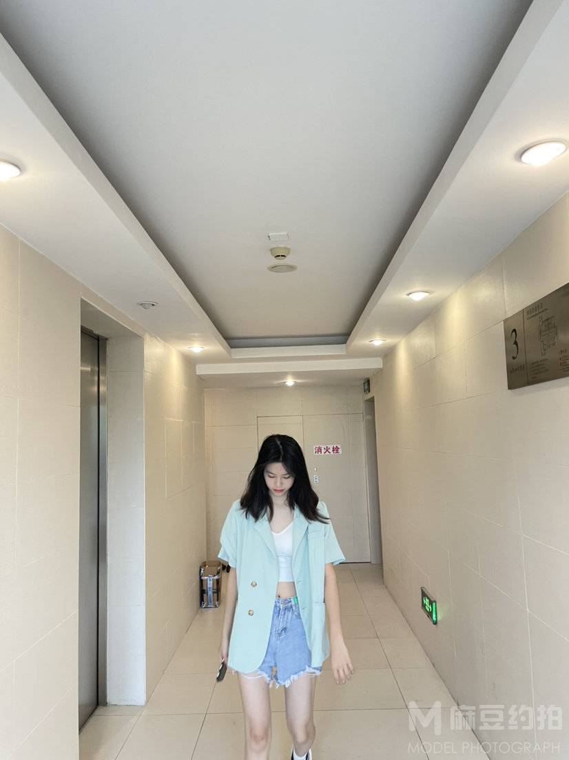 胶片模特