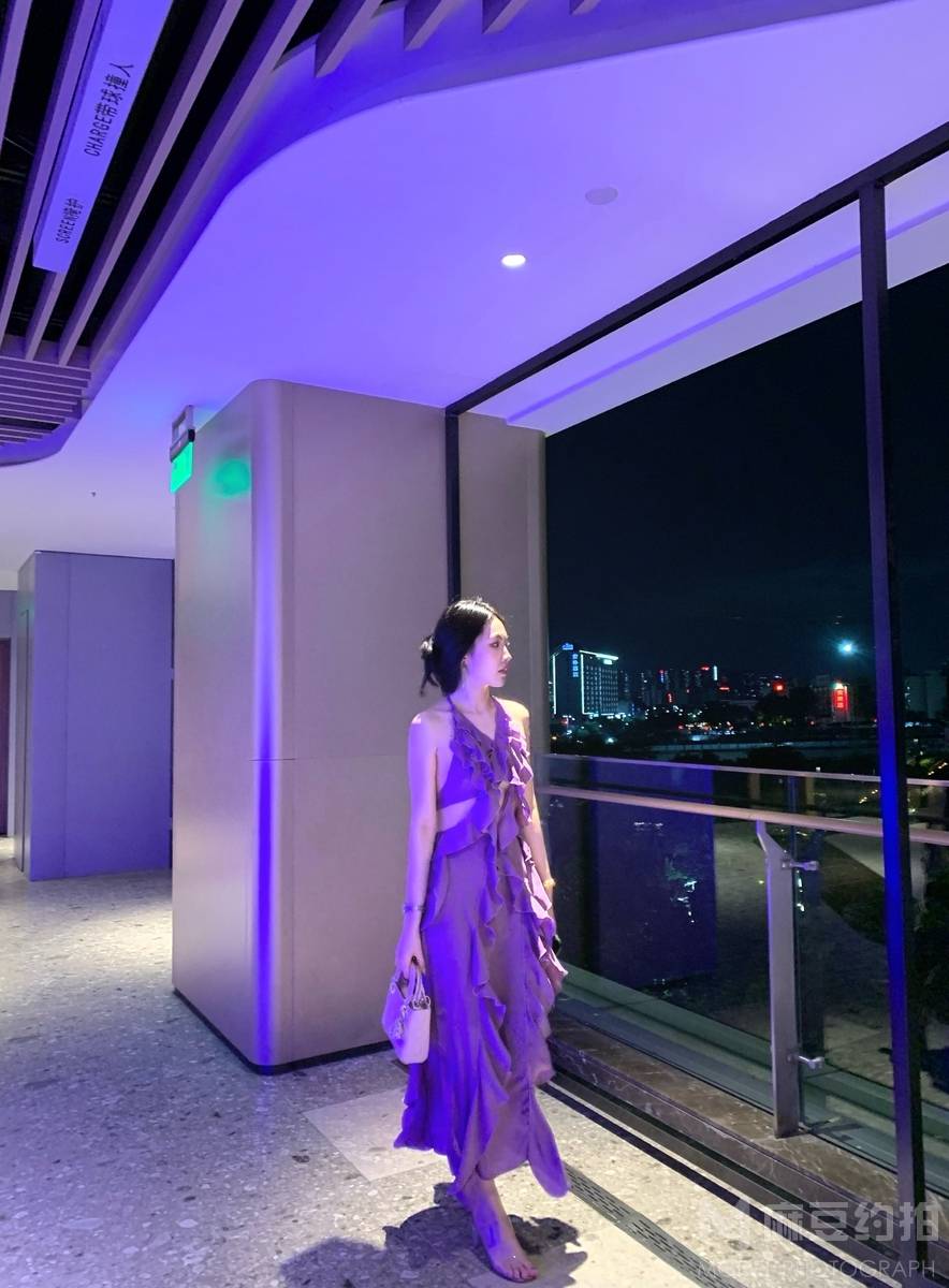 夜景模特
