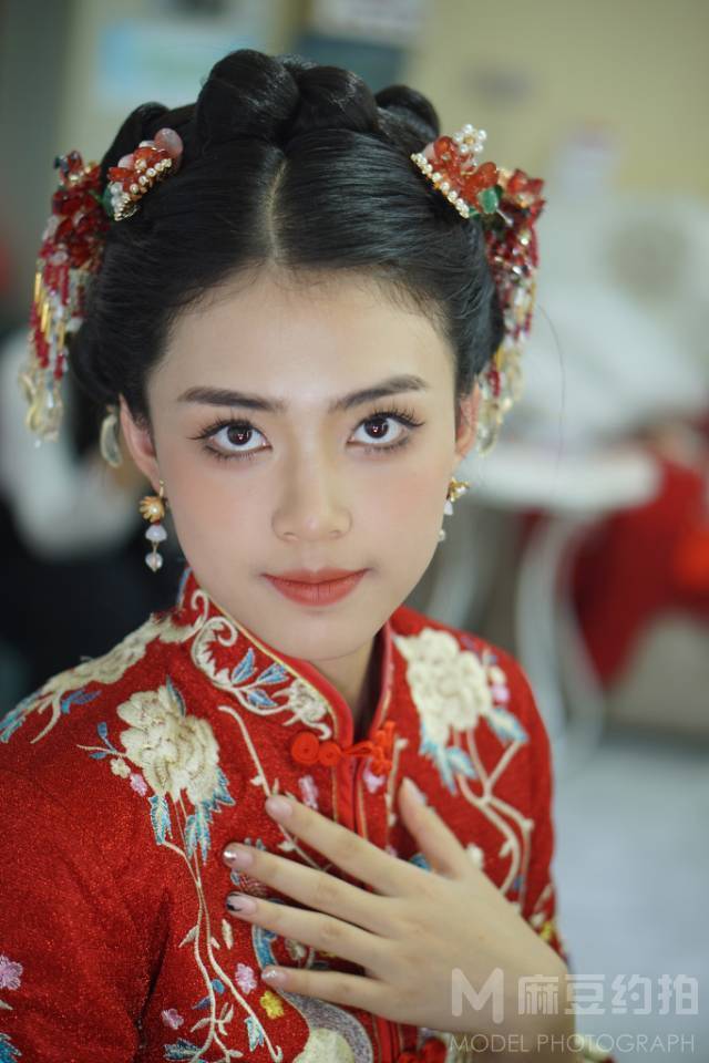 妆容模特