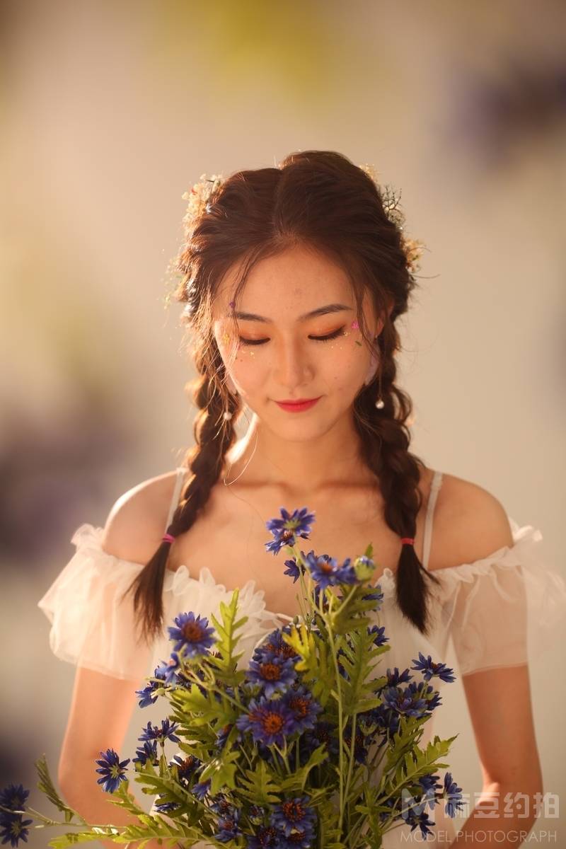 清新模特