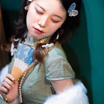 情绪模特