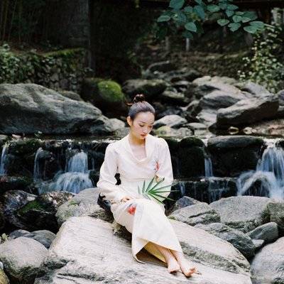 情绪模特