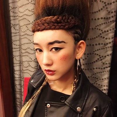 妆容模特