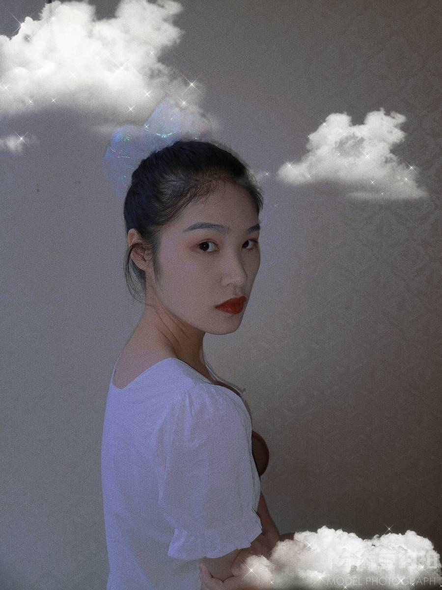 情绪模特