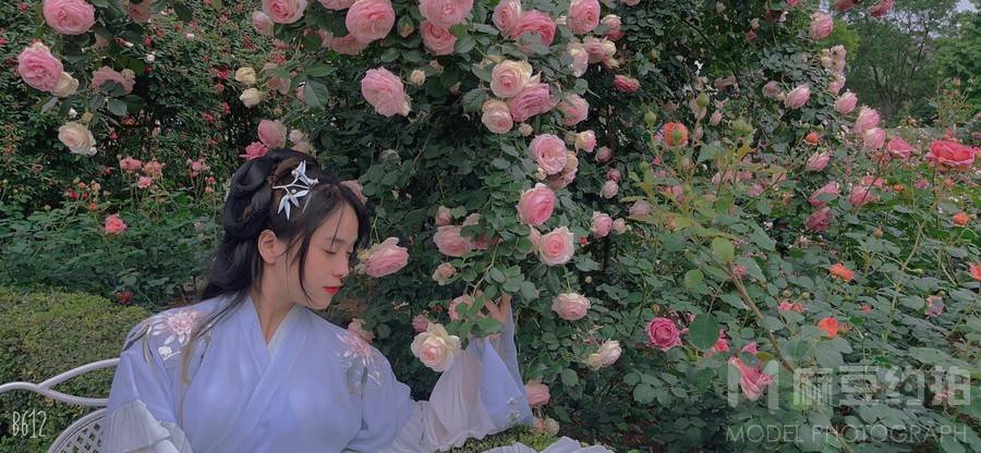 汉服模特