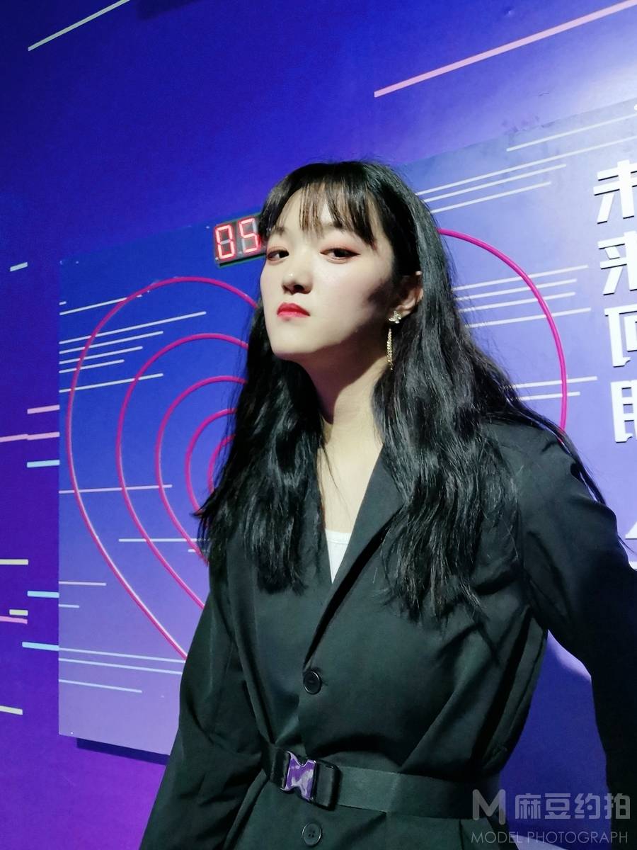 清新模特
