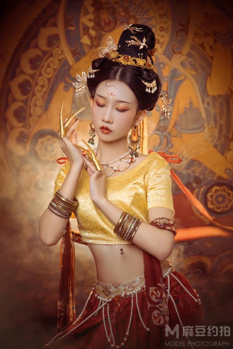 妆容模特