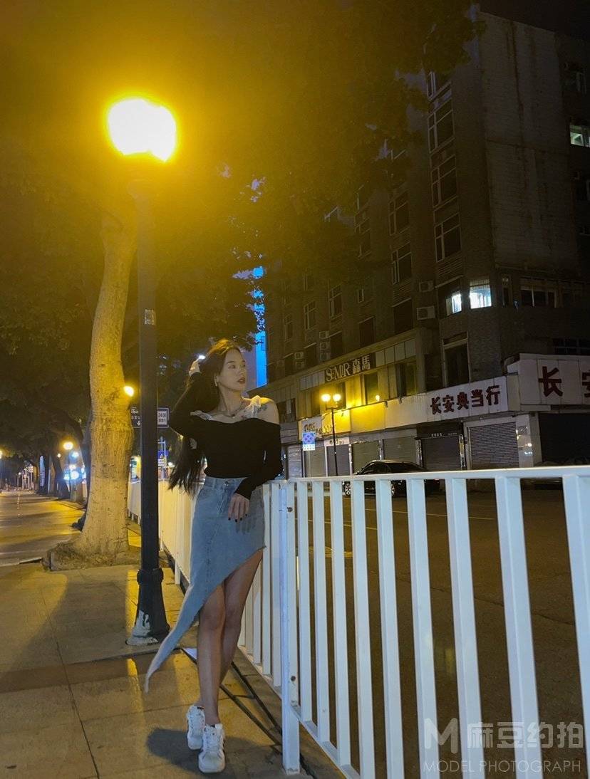 清新模特