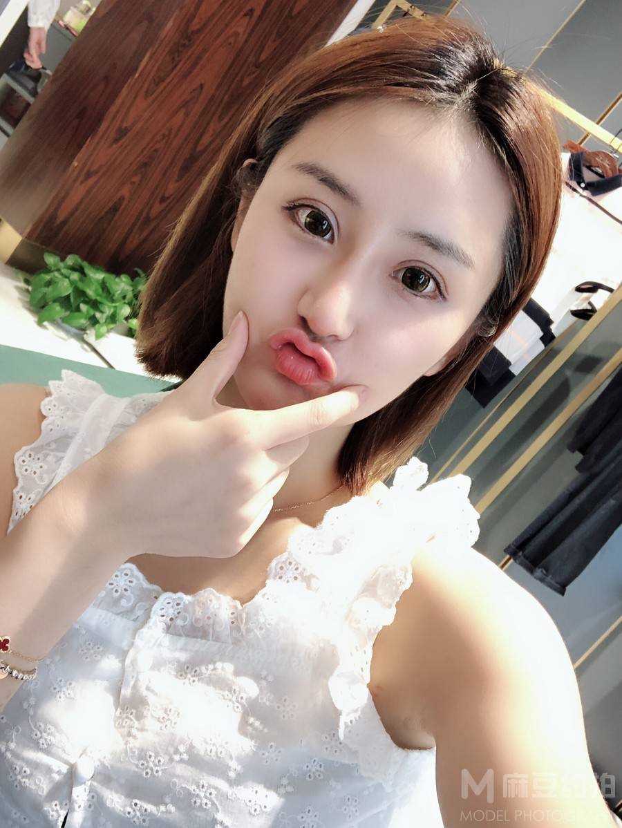 纪实模特