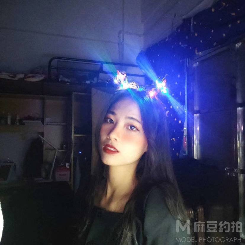 校园模特