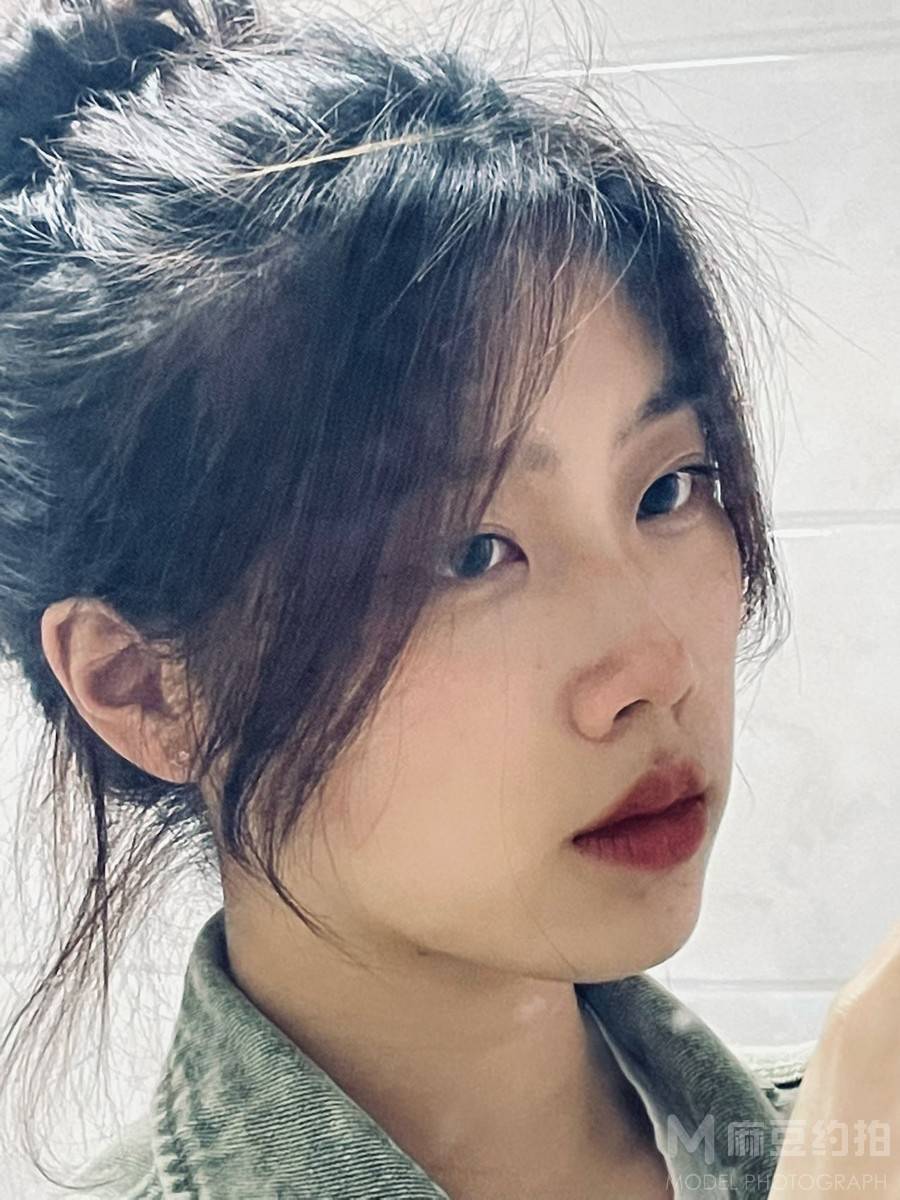 商务模特