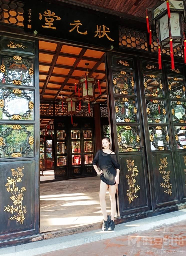 民国模特