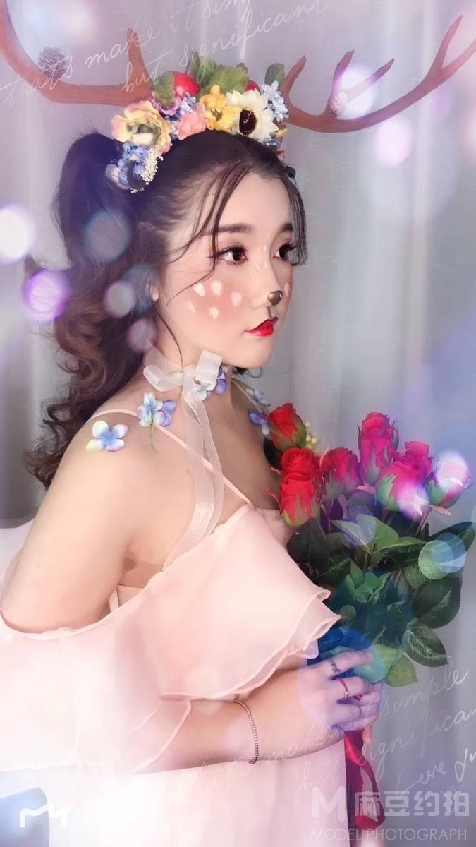 妆容模特