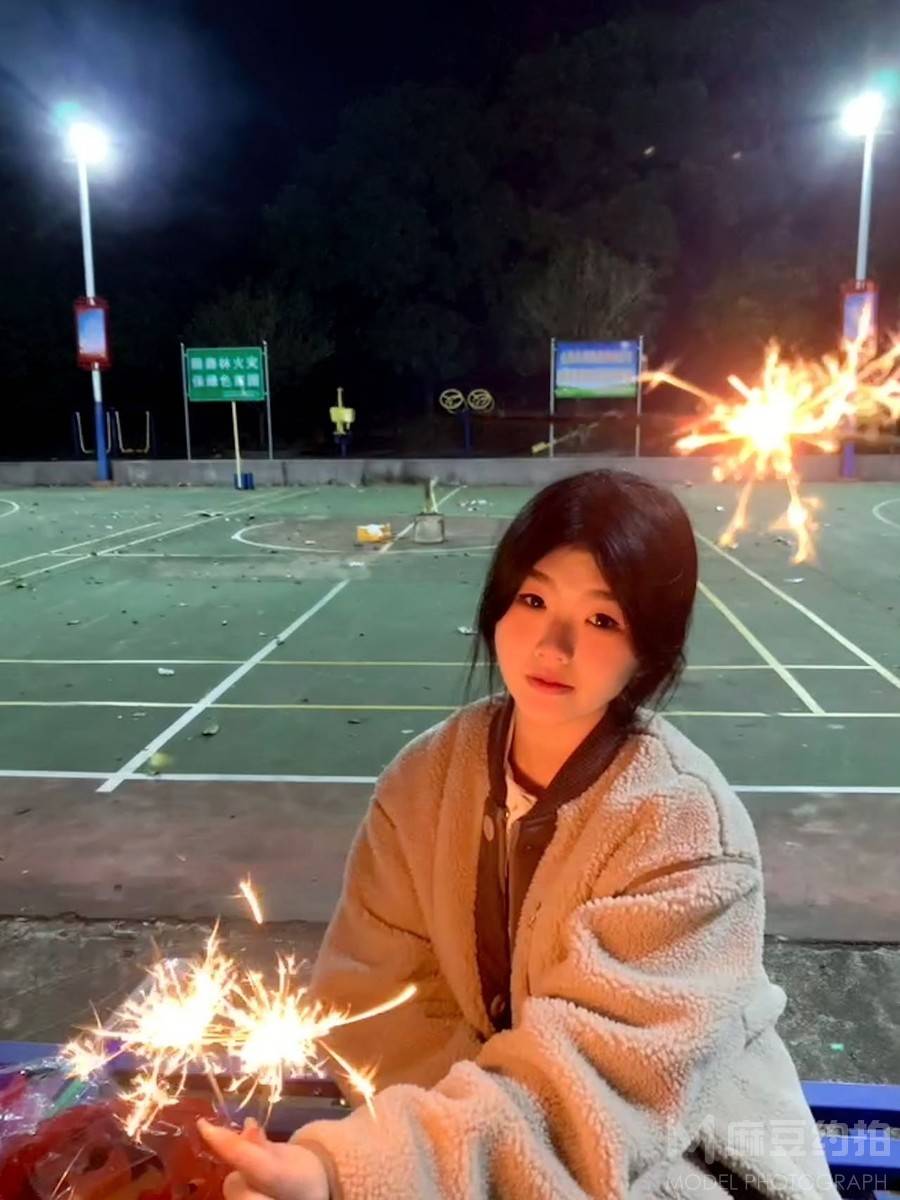 校园模特