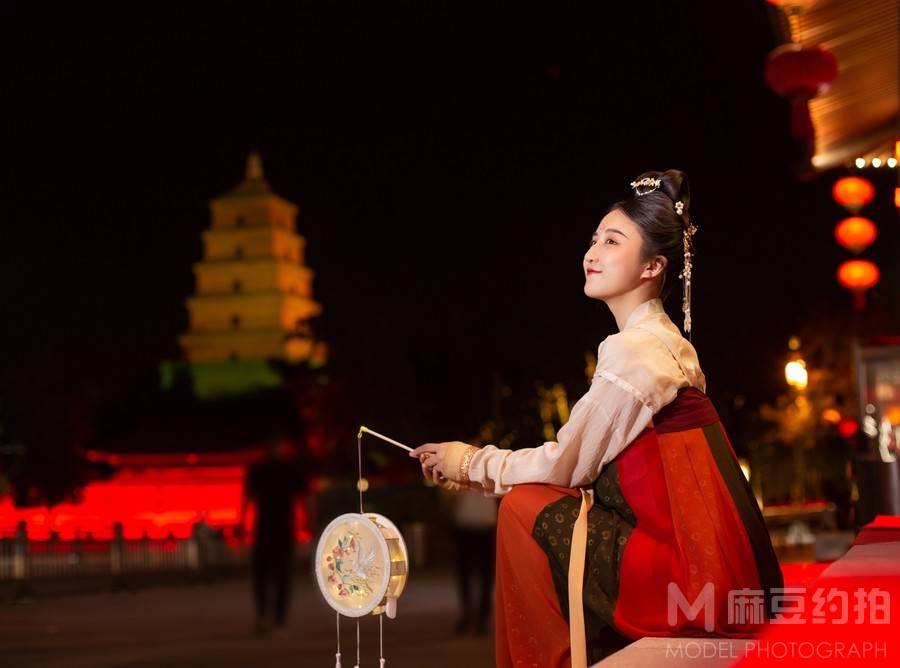 汉服模特