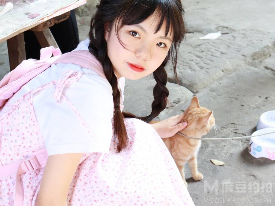 校园模特