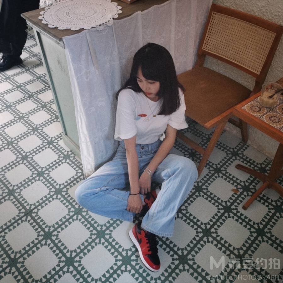 宝丽来模特