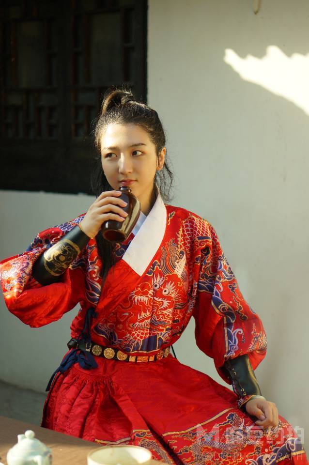 汉服模特