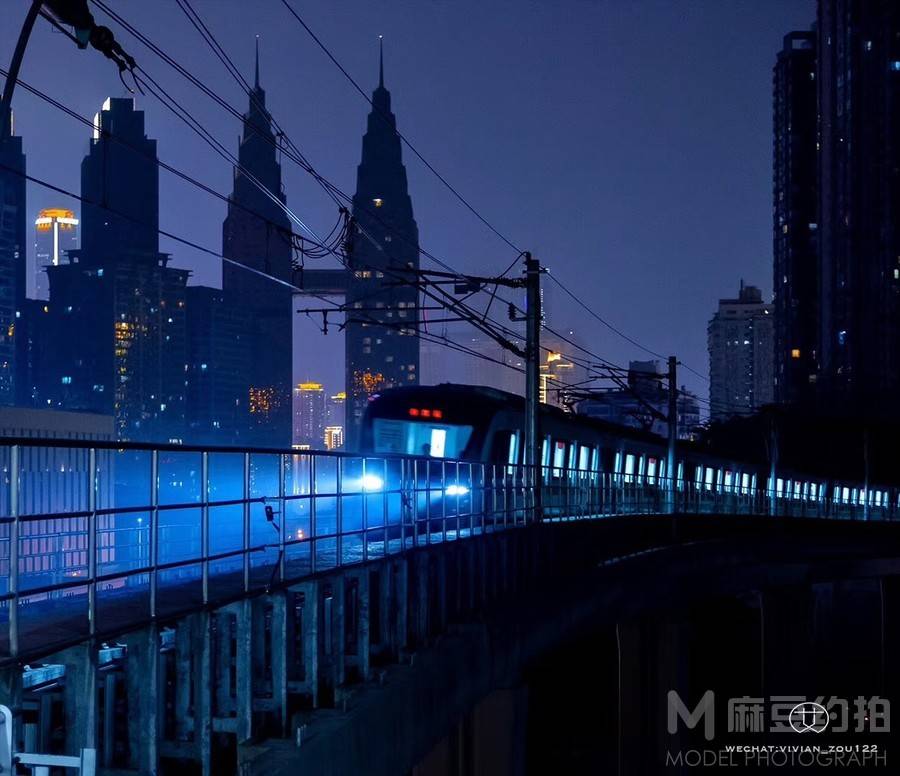 夜景模特