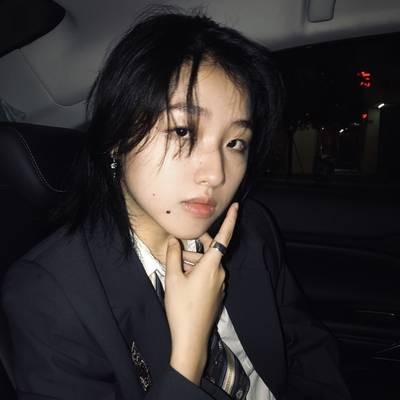 宝丽来模特