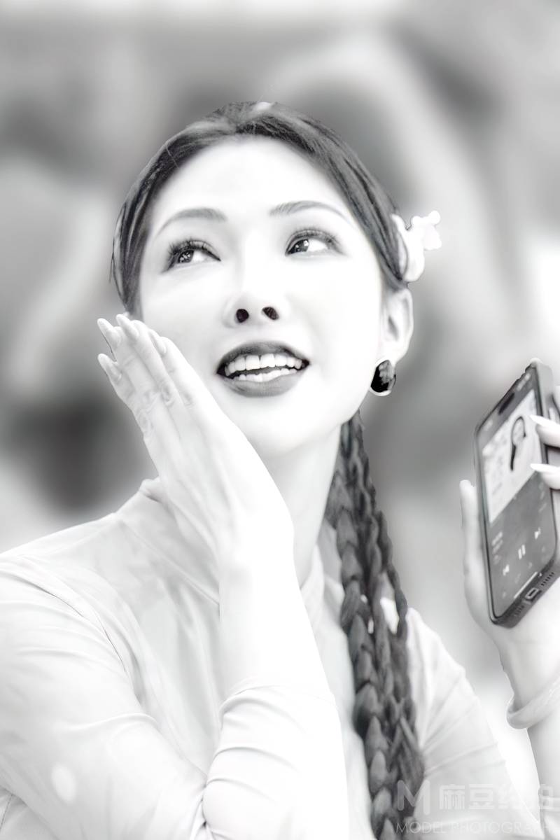 黑白模特
