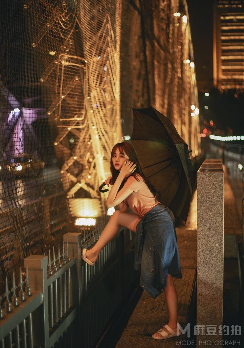 夜景模特
