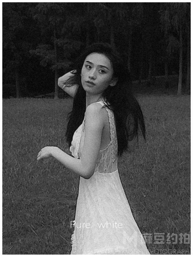 黑白模特