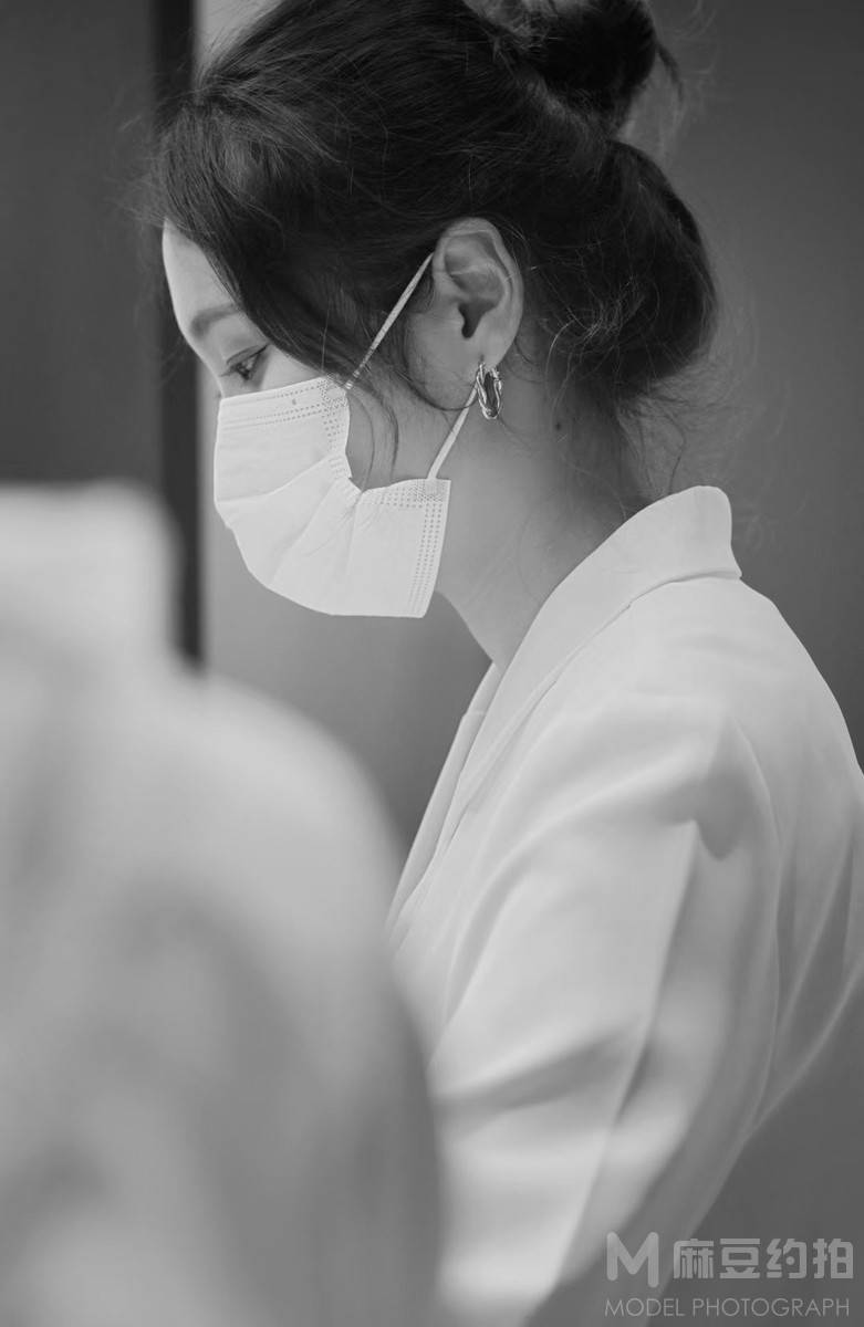 黑白模特