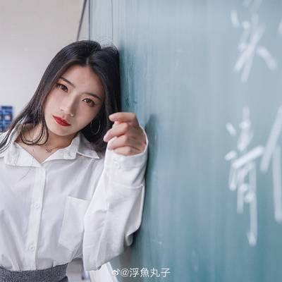 校园模特