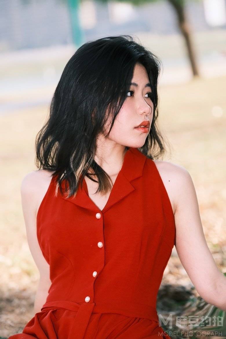 胶片模特