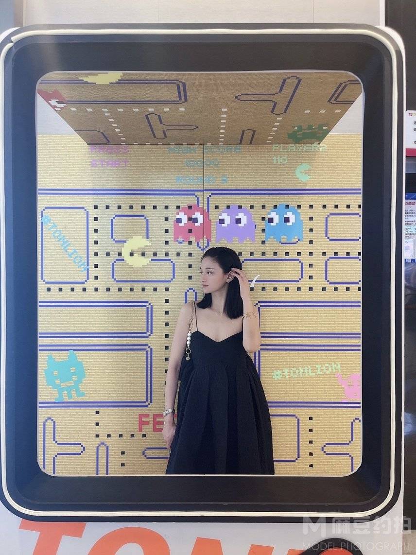 黑白模特