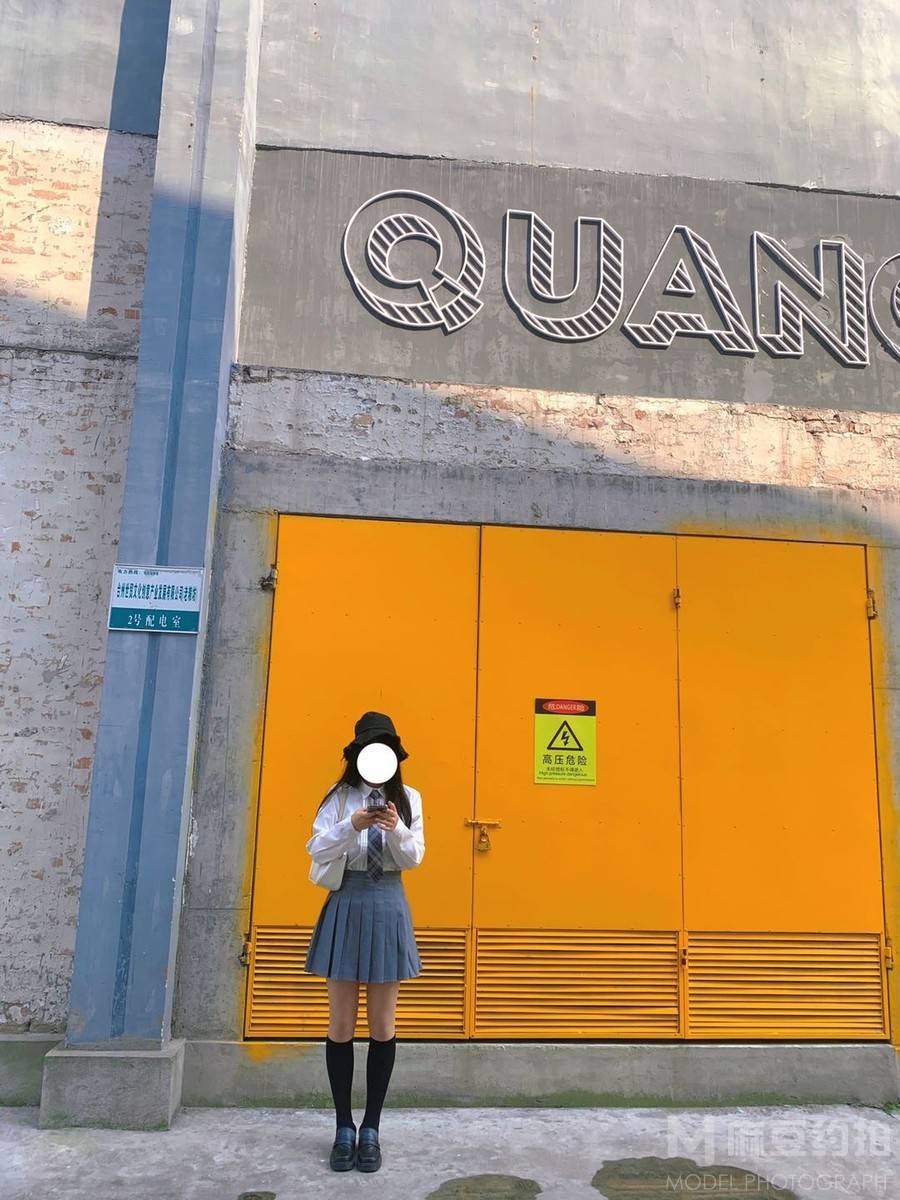校园模特