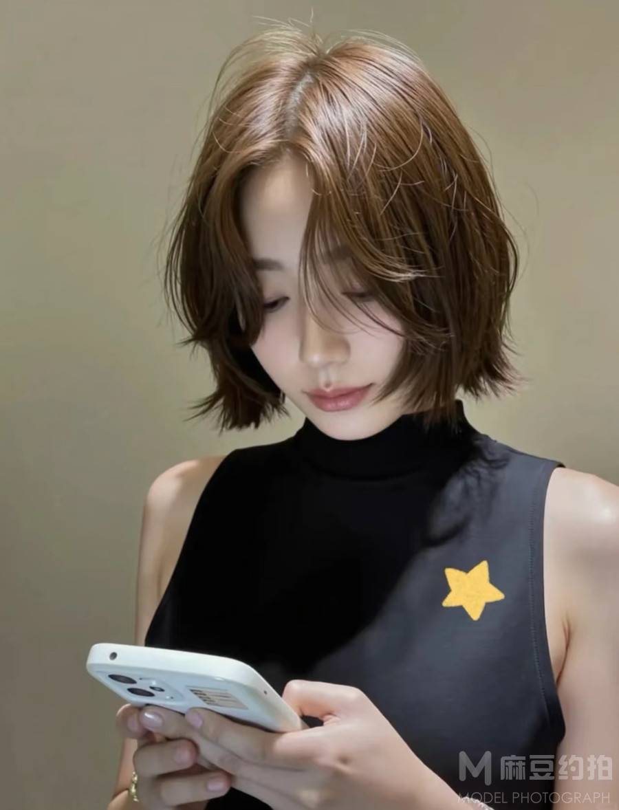 情绪模特