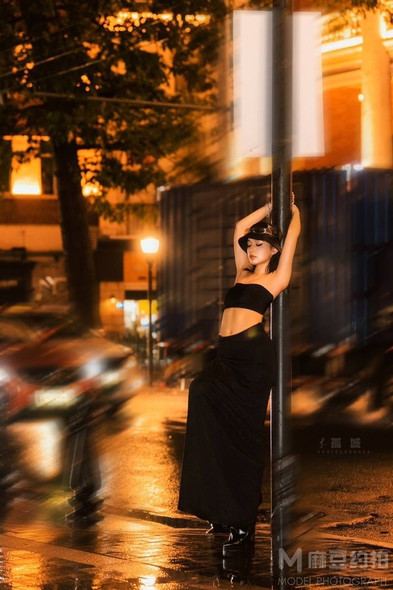 夜景模特