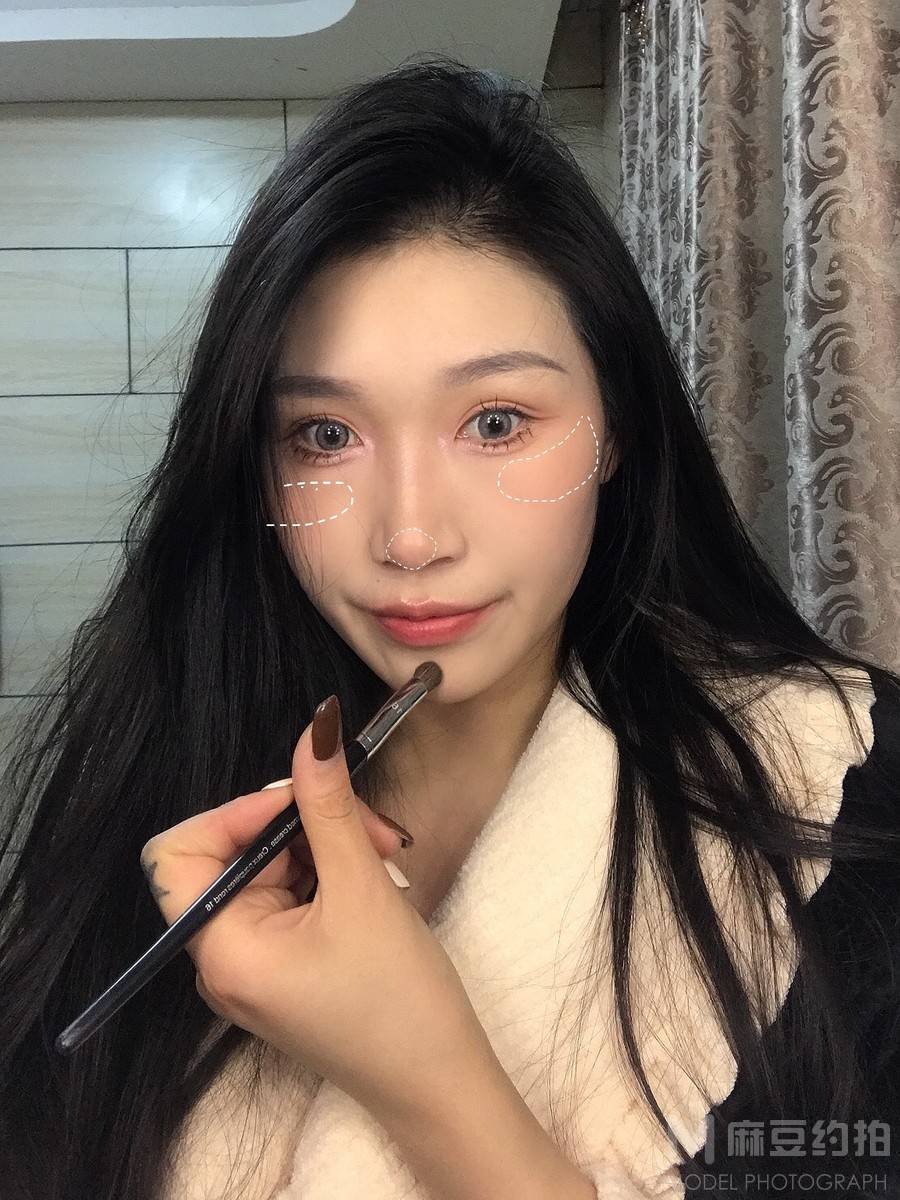 妆容模特