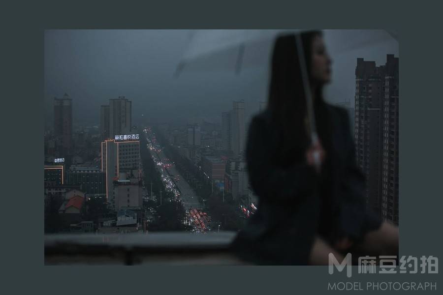 情绪模特