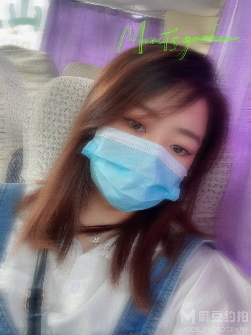 黑白模特