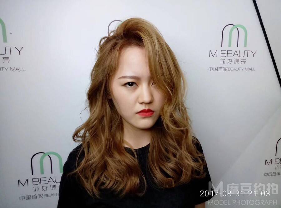 时尚模特