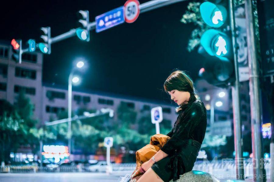夜景模特
