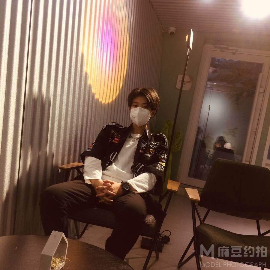 黑白模特