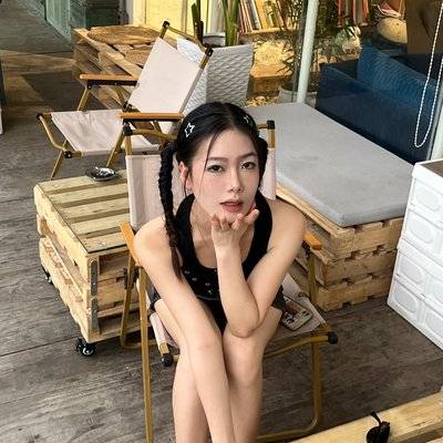 黑白模特