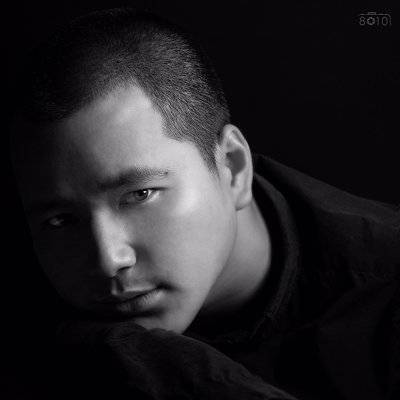 黑白模特