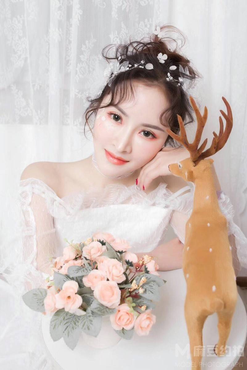 妆容模特